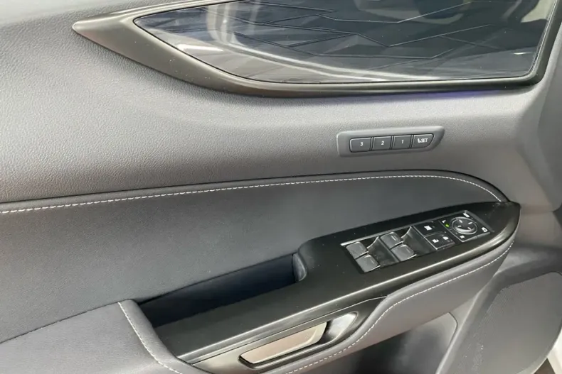 Lexus NX 450h din 2022 cu 50.590 km - oferta LEX173621 - foto 19