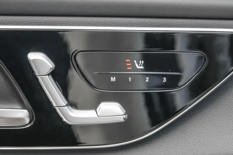 Mercedes-Benz GLC 300 din 2023 cu 67.660 km - oferta MER173622 - foto 14