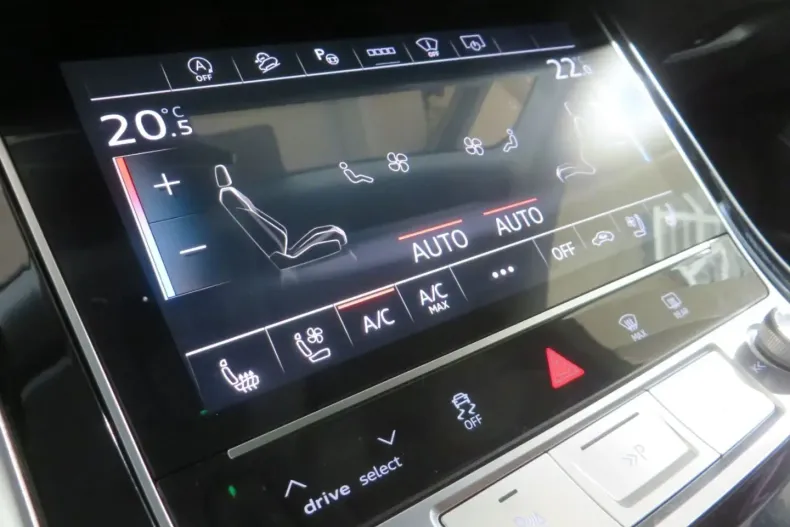 Audi Q8 din 2022 cu 29.660 km - oferta AUD173624 - foto 16