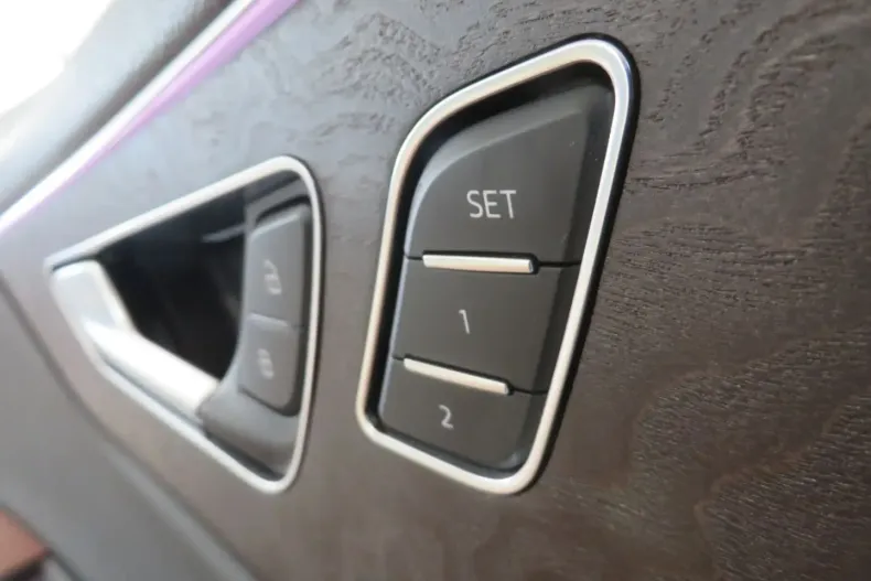 Audi Q8 din 2022 cu 29.660 km - oferta AUD173624 - foto 17