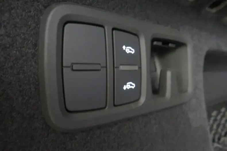 Audi Q8 din 2022 cu 29.660 km - oferta AUD173624 - foto 20