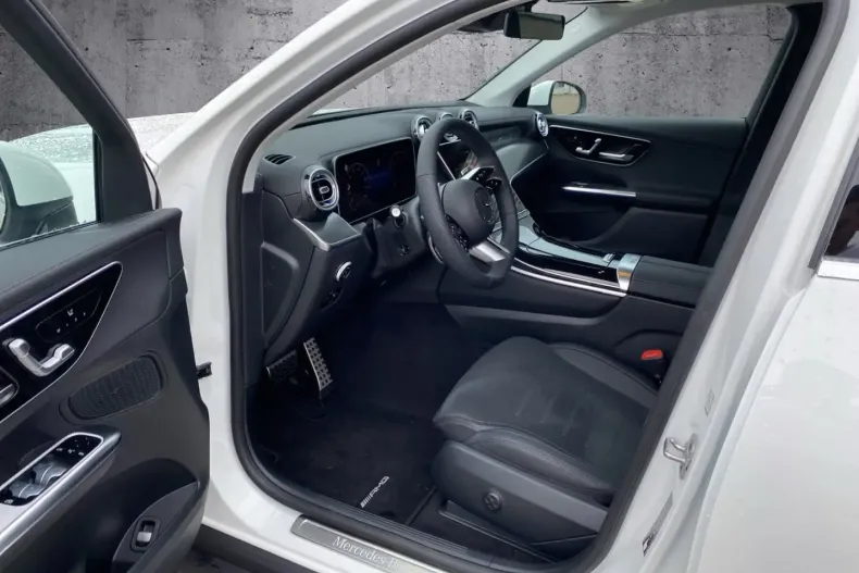 Mercedes-Benz GLC 220 din 2024 cu 23.500 km - oferta MER173626 - foto 9
