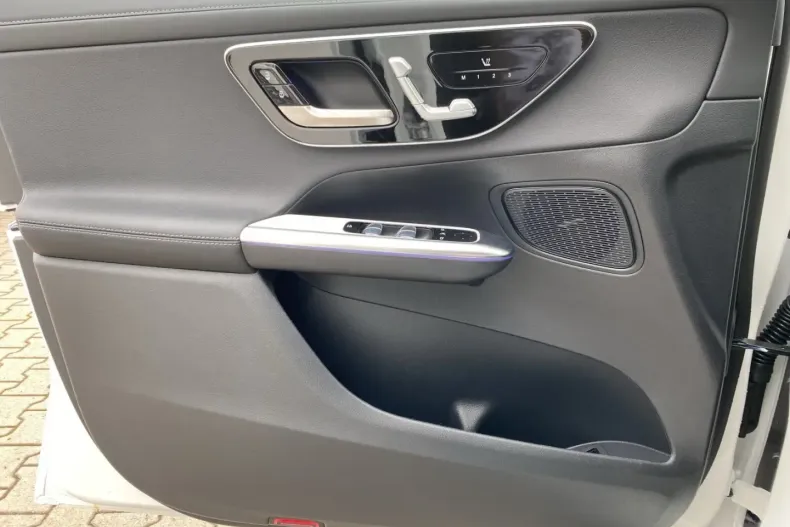 Mercedes-Benz GLC 220 din 2024 cu 23.500 km - oferta MER173626 - foto 17