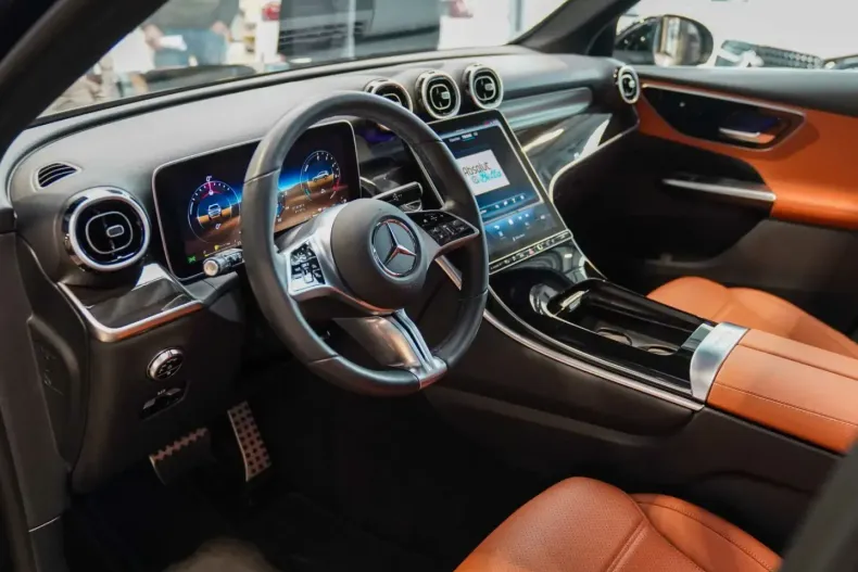 Mercedes-Benz GLC 300 din 2023 cu 17.572 km - oferta MER173627 - foto 19