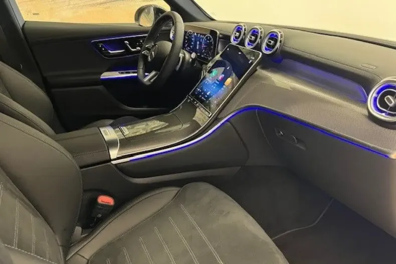 Mercedes-Benz GLC 300 din 2025 cu 13.473 km - oferta MER173628 - foto 4