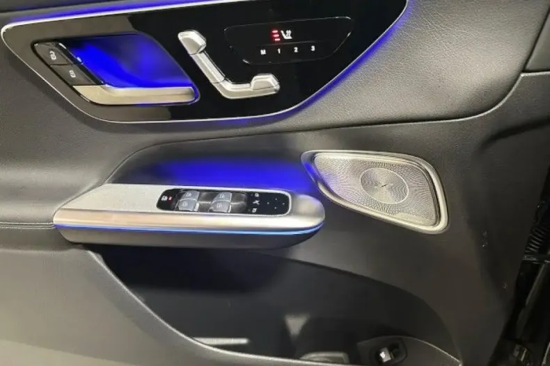 Mercedes-Benz GLC 220 din 2024 cu 29.997 km - oferta MER173629 - foto 13