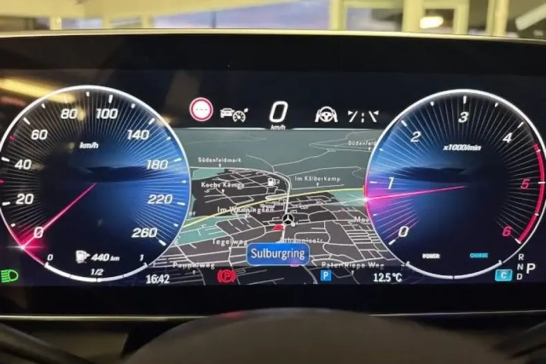 Mercedes-Benz GLC 220 din 2024 cu 29.997 km - oferta MER173629 - foto 16