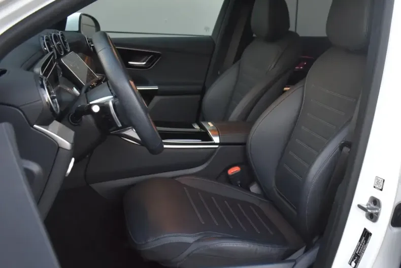 Mercedes-Benz GLC 220 din 2023 cu 15.000 km - oferta MER173633 - foto 13