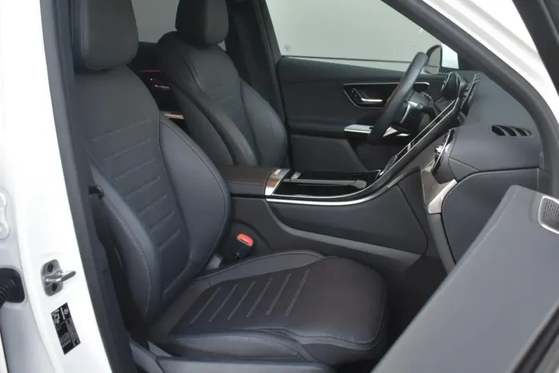 Mercedes-Benz GLC 220 din 2023 cu 15.000 km - oferta MER173633 - foto 19