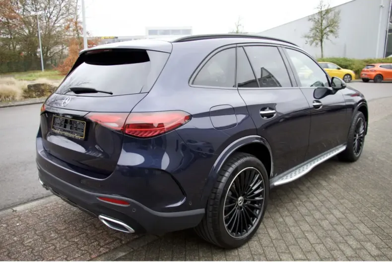 Mercedes-Benz GLC 300 din 2023 cu 49.300 km - oferta MER173634 - foto 4