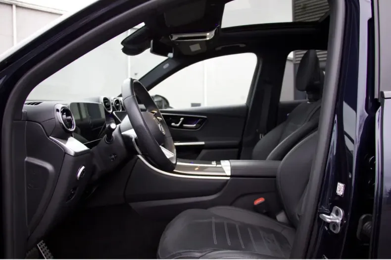 Mercedes-Benz GLC 300 din 2023 cu 49.300 km - oferta MER173634 - foto 5