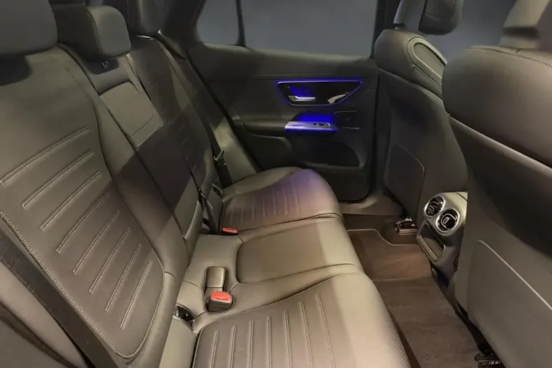 Mercedes-Benz GLC 220 din 2024 cu 11.640 km - oferta MER173643 - foto 13