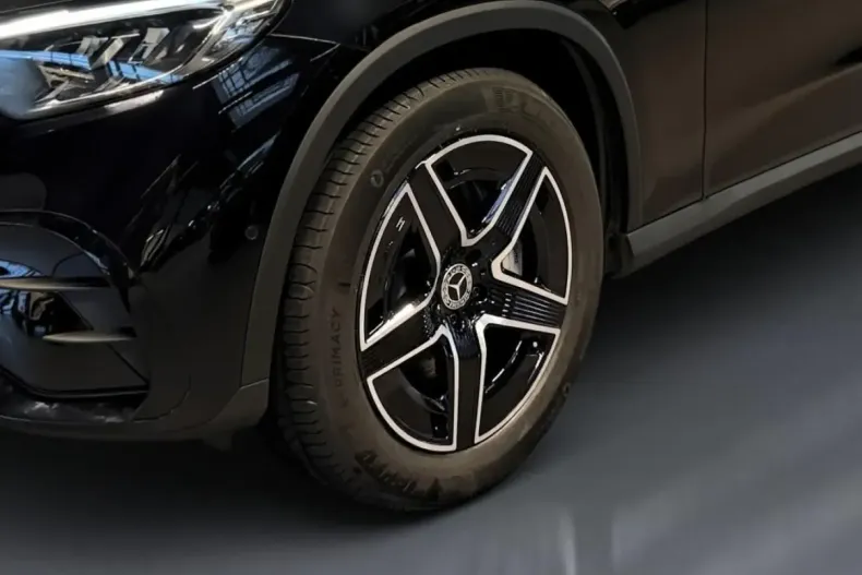 Mercedes-Benz GLC 220 din 2024 cu 13.070 km - oferta MER173644 - foto 4