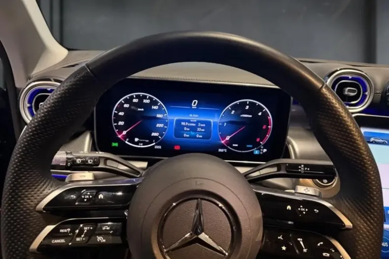 Mercedes-Benz GLC 220 din 2024 cu 13.070 km - oferta MER173644 - foto 7