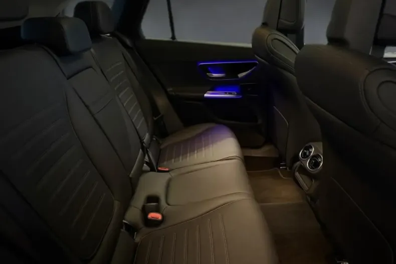 Mercedes-Benz GLC 220 din 2024 cu 13.070 km - oferta MER173644 - foto 13