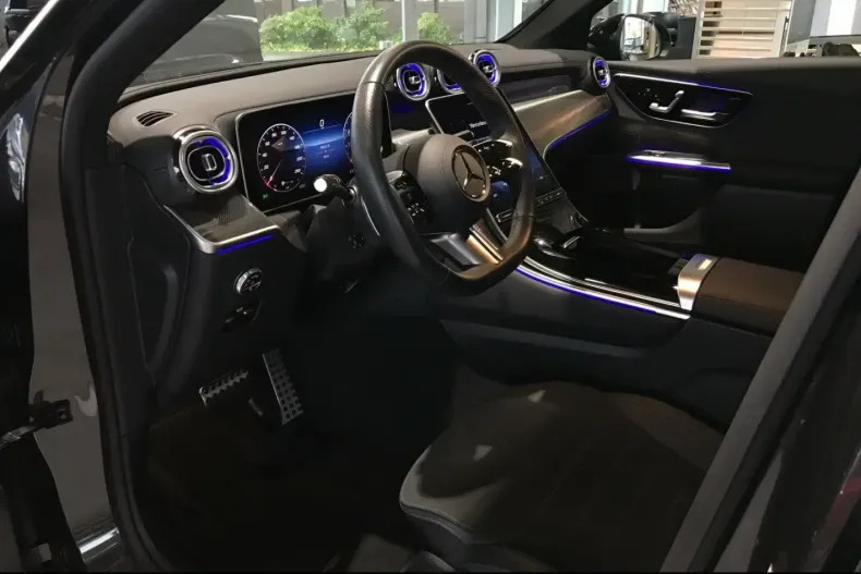 Mercedes-Benz GLC 200 din 2024 cu 8.590 km - oferta MER173645 - foto 8