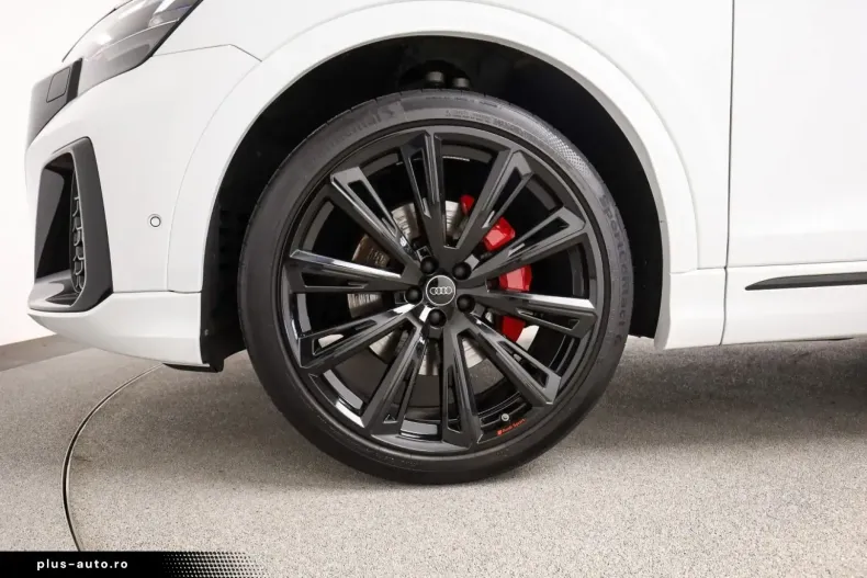 Audi Q8 din 2025 cu 12.500 km - oferta AUD173647 - foto 6