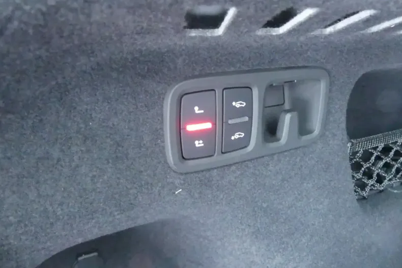 Audi Q8 din 2024 cu 39.449 km - oferta AUD173650 - foto 24