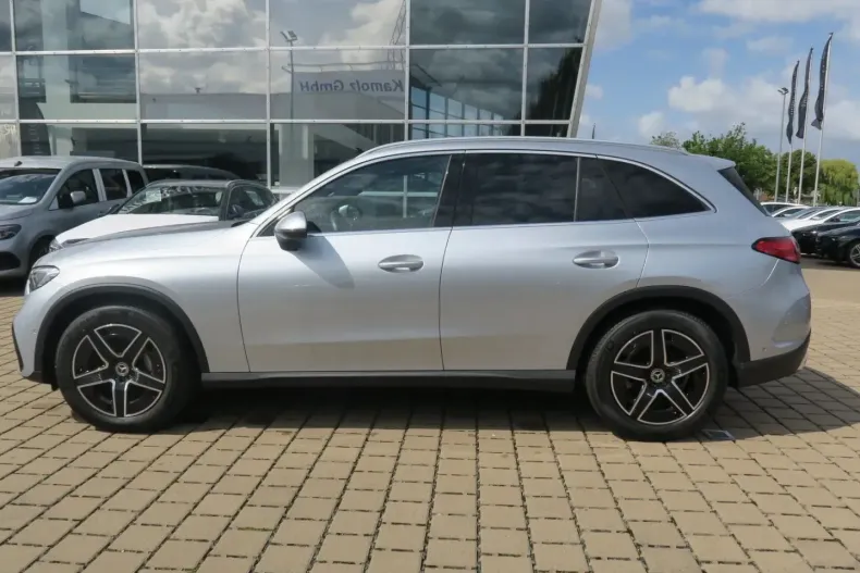 Mercedes-Benz GLC 220 din 2024 cu 28.141 km - oferta MER173651 - foto 3