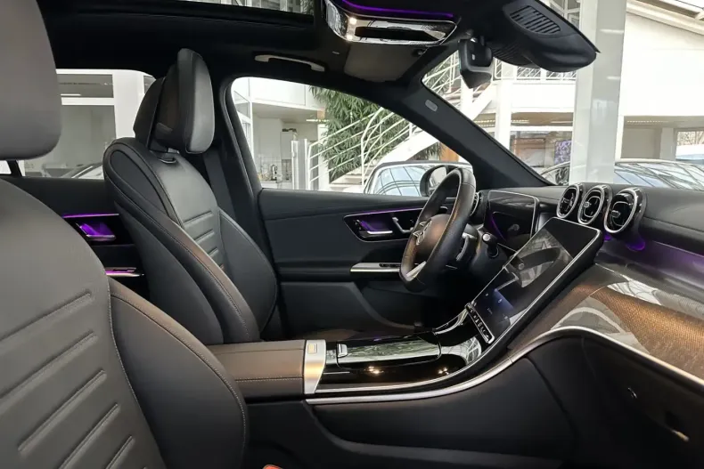 Mercedes-Benz GLC 220 din 2023 cu 33.000 km - oferta MER173654 - foto 12