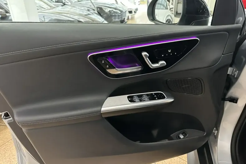 Mercedes-Benz GLC 220 din 2023 cu 33.000 km - oferta MER173654 - foto 14