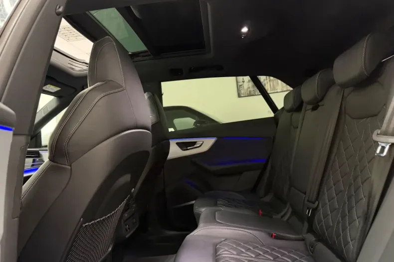 Audi Q8 din 2025 cu 24.400 km - oferta AUD173656 - foto 19