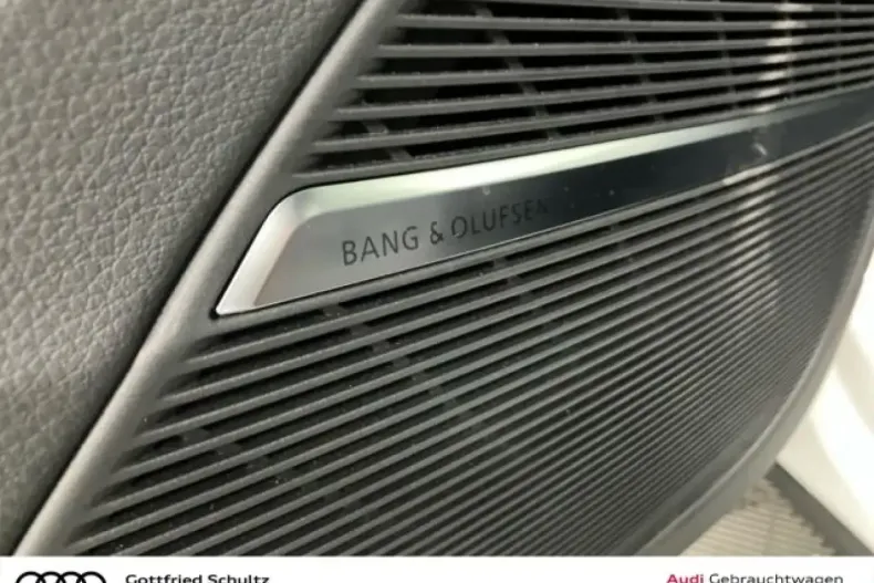 Audi Q8 din 2024 cu 12.861 km - oferta AUD173657 - foto 13