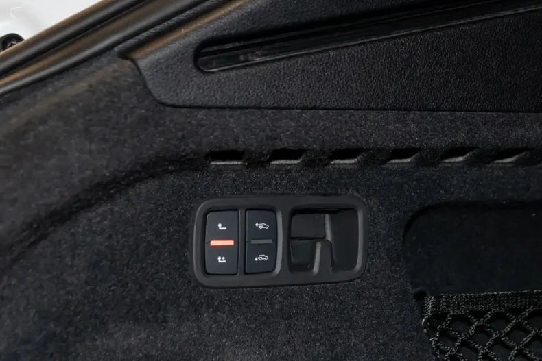 Audi Q8 din 2023 cu 33.943 km - oferta AUD173658 - foto 8