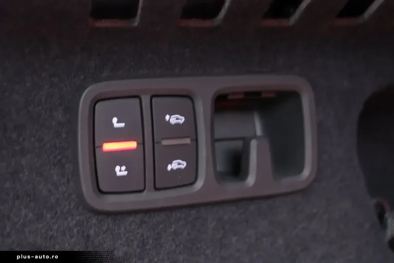 Audi Q8 din 2024 cu 24.900 km - oferta AUD173659 - foto 33