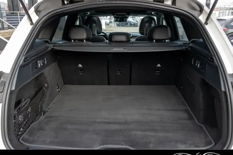 Mercedes-Benz GLC 220 din 2023 cu 30.827 km - oferta MER173662 - foto 6