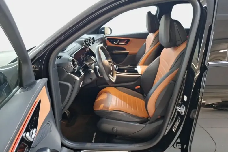 Mercedes-Benz GLC 200 din 2023 cu 24.481 km - oferta MER173663 - foto 9