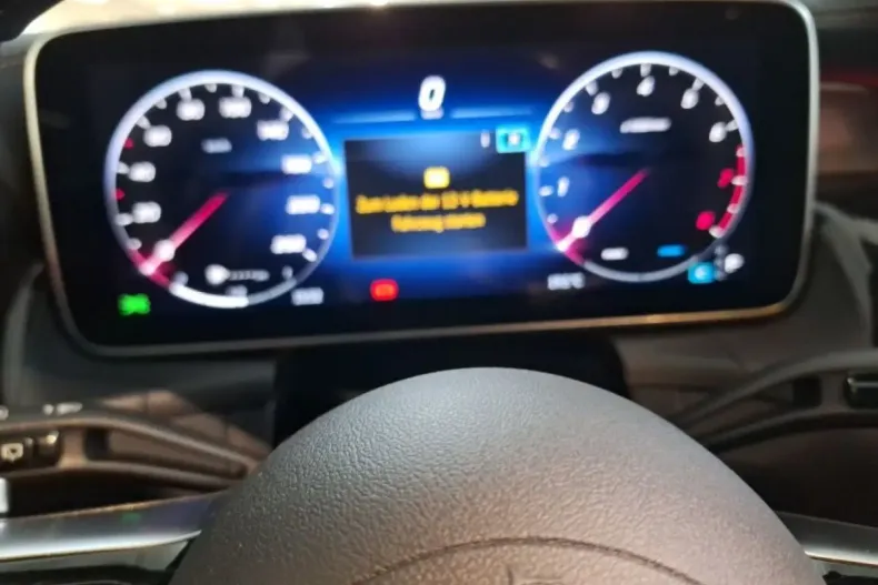 Mercedes-Benz GLC 200 din 2023 cu 24.481 km - oferta MER173663 - foto 13