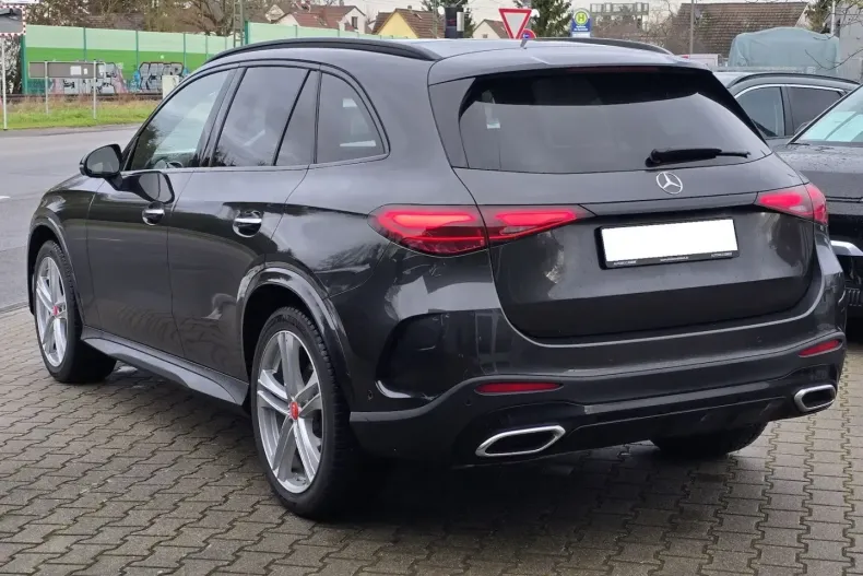 Mercedes-Benz GLC 220 din 2023 cu 29.995 km - oferta MER173669 - foto 4