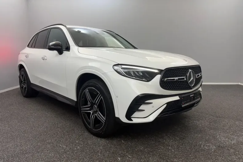 Mercedes-Benz GLC 300 din 2023 cu 64.000 km - oferta MER173673 - foto 3