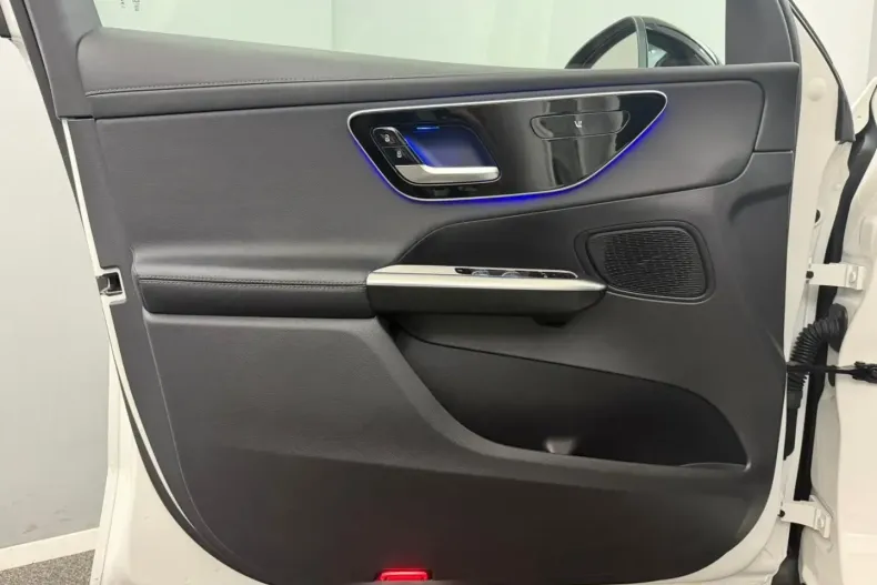 Mercedes-Benz GLC 300 din 2023 cu 64.000 km - oferta MER173673 - foto 9