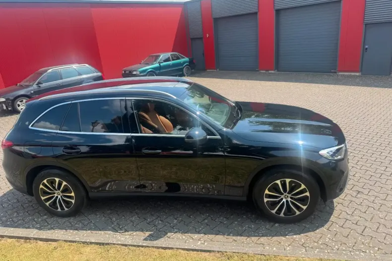 Mercedes-Benz GLC 220 din 2024 cu 32.000 km - oferta MER173674 - foto 7