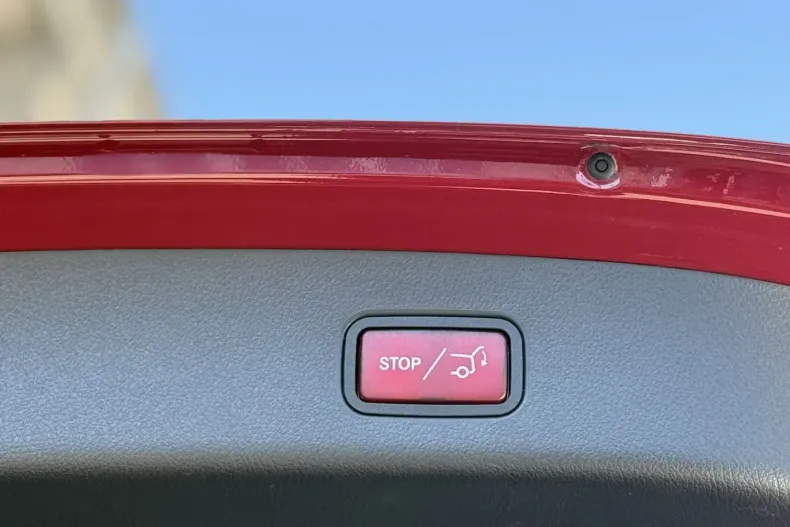 Mercedes-Benz GLC 300 din 2024 cu 39.620 km - oferta MER173675 - foto 24