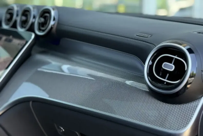 Mercedes-Benz GLC 300 din 2024 cu 39.620 km - oferta MER173675 - foto 30