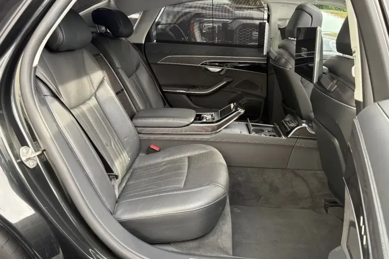 Audi A8 din 2022 cu 87.000 km - oferta AUD173683 - foto 19