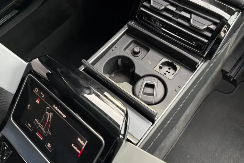 Audi A8 din 2022 cu 87.000 km - oferta AUD173683 - foto 26