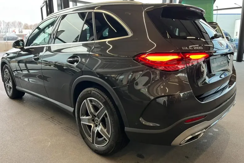 Mercedes-Benz GLC 200 din 2023 cu 26.635 km - oferta MER173688 - foto 4
