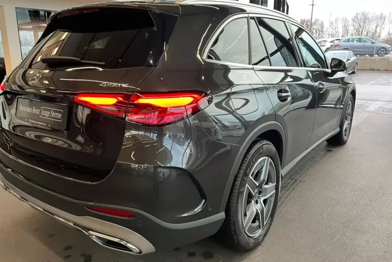 Mercedes-Benz GLC 200 din 2023 cu 26.635 km - oferta MER173688 - foto 5