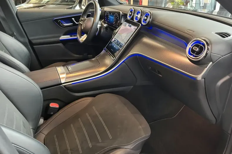 Mercedes-Benz GLC 200 din 2023 cu 26.635 km - oferta MER173688 - foto 9