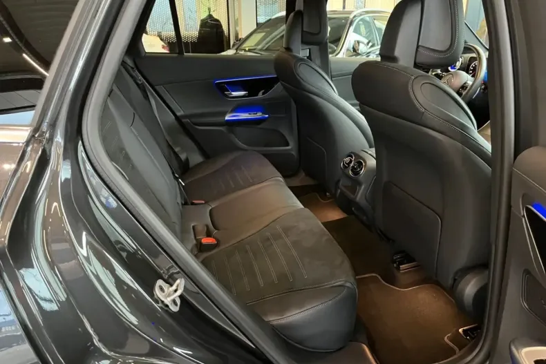 Mercedes-Benz GLC 200 din 2023 cu 26.635 km - oferta MER173688 - foto 12