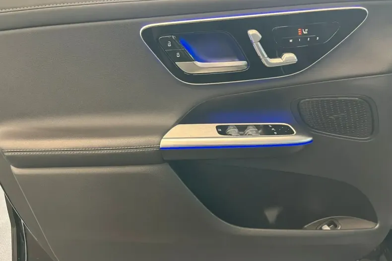 Mercedes-Benz GLC 200 din 2023 cu 26.635 km - oferta MER173688 - foto 15