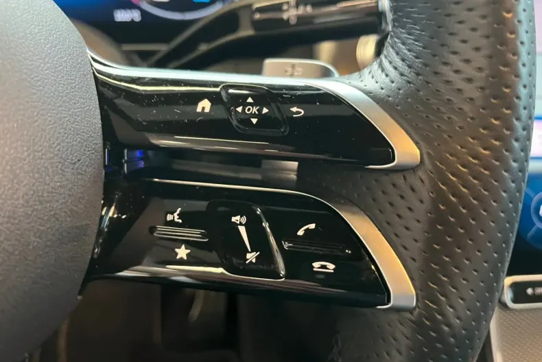 Mercedes-Benz GLC 200 din 2023 cu 26.635 km - oferta MER173688 - foto 18