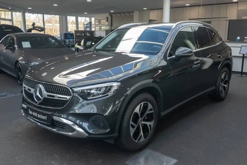 Mercedes-Benz GLC 220 din 2023 cu 57.745 km - oferta MER173689 - foto 3