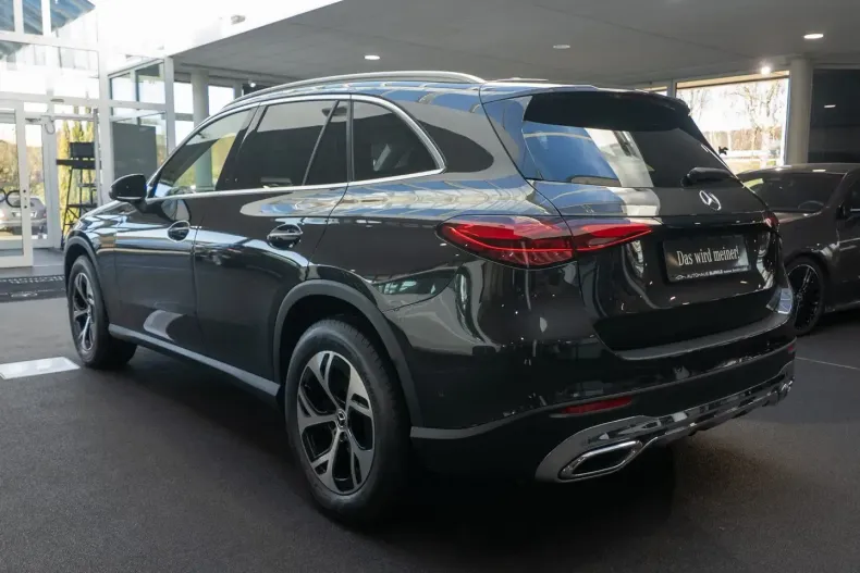 Mercedes-Benz GLC 220 din 2023 cu 57.745 km - oferta MER173689 - foto 4