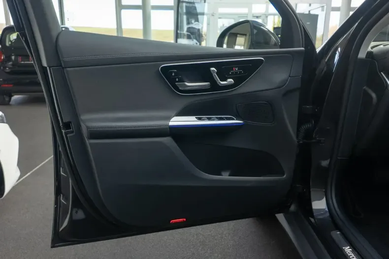 Mercedes-Benz GLC 220 din 2023 cu 57.745 km - oferta MER173689 - foto 21