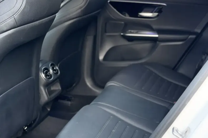 Mercedes-Benz GLC 220 din 2023 cu 54.800 km - oferta MER173691 - foto 14